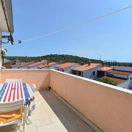 Apartment Veruda 216 Pula
